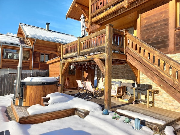 Warm Traditional Wooden Chalet